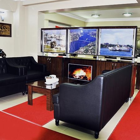 Hotel Bayburt Konaklama Buitenkant foto