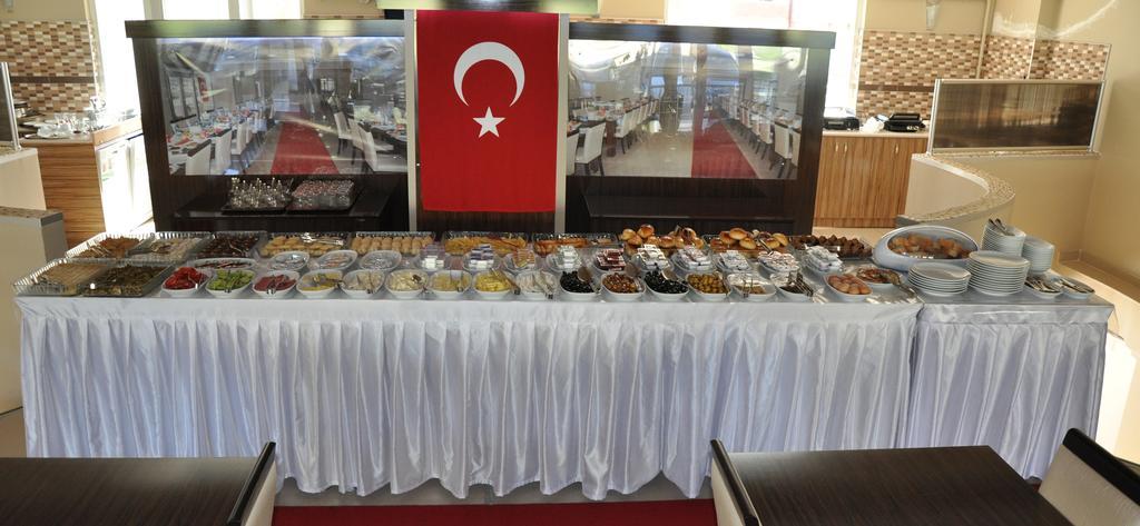 Hotel Bayburt Konaklama Buitenkant foto