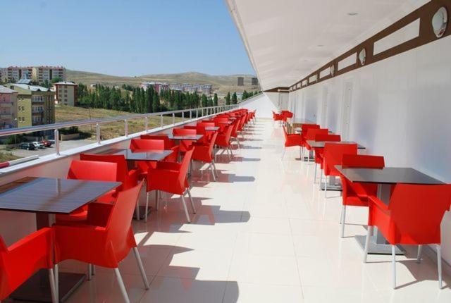 Hotel Bayburt Konaklama Buitenkant foto