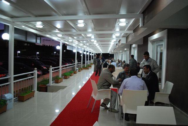Hotel Bayburt Konaklama Buitenkant foto